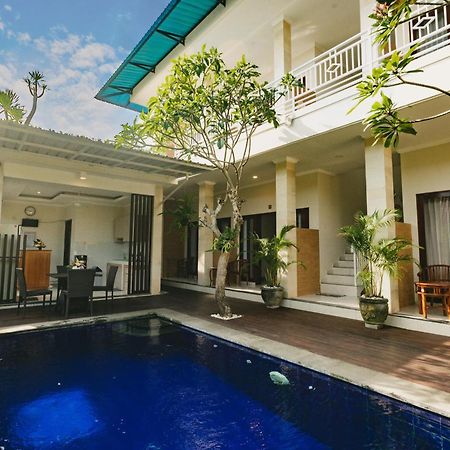 Happy Devi Guesthouse Canggu Kültér fotó