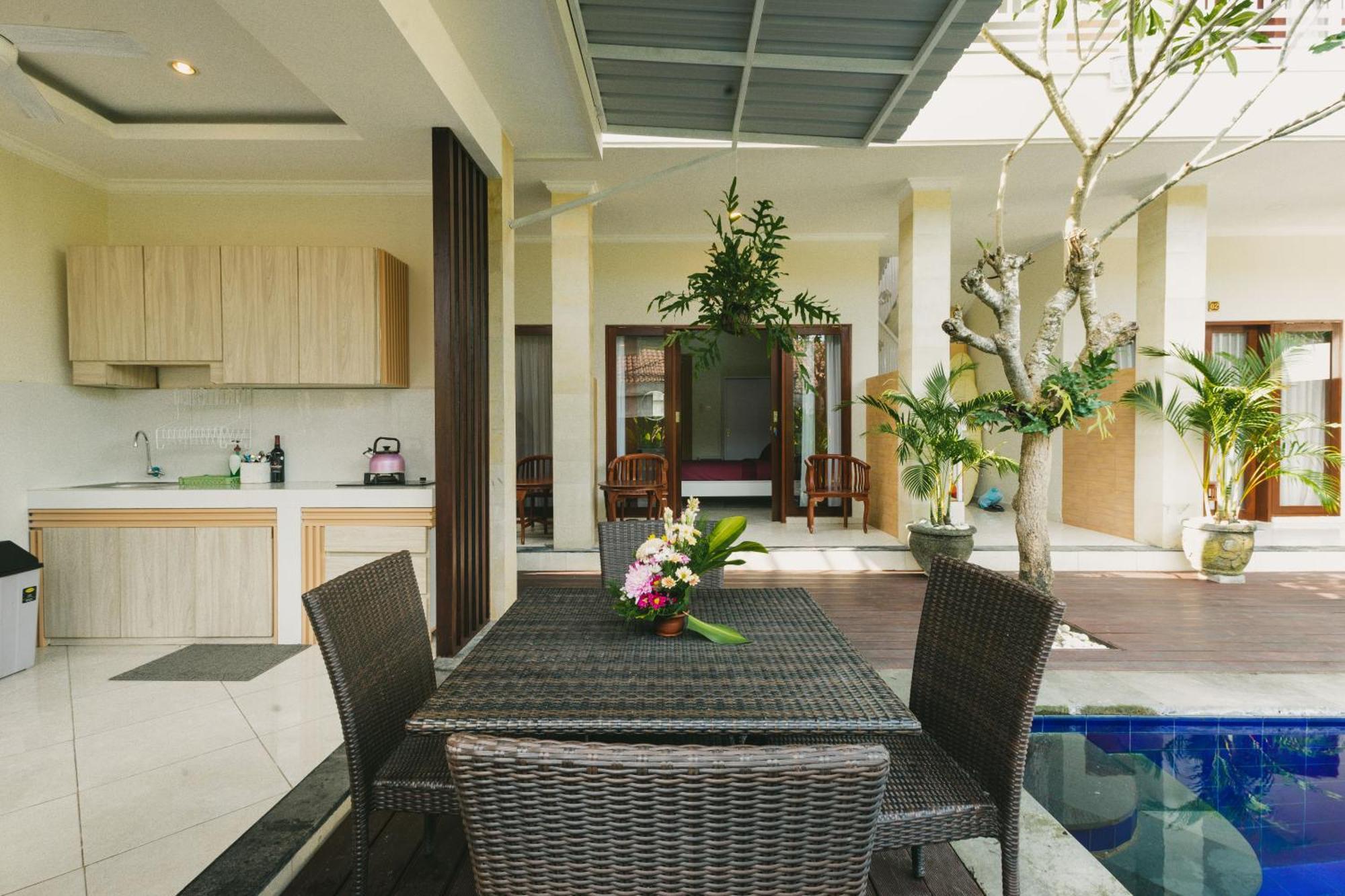 Happy Devi Guesthouse Canggu Kültér fotó