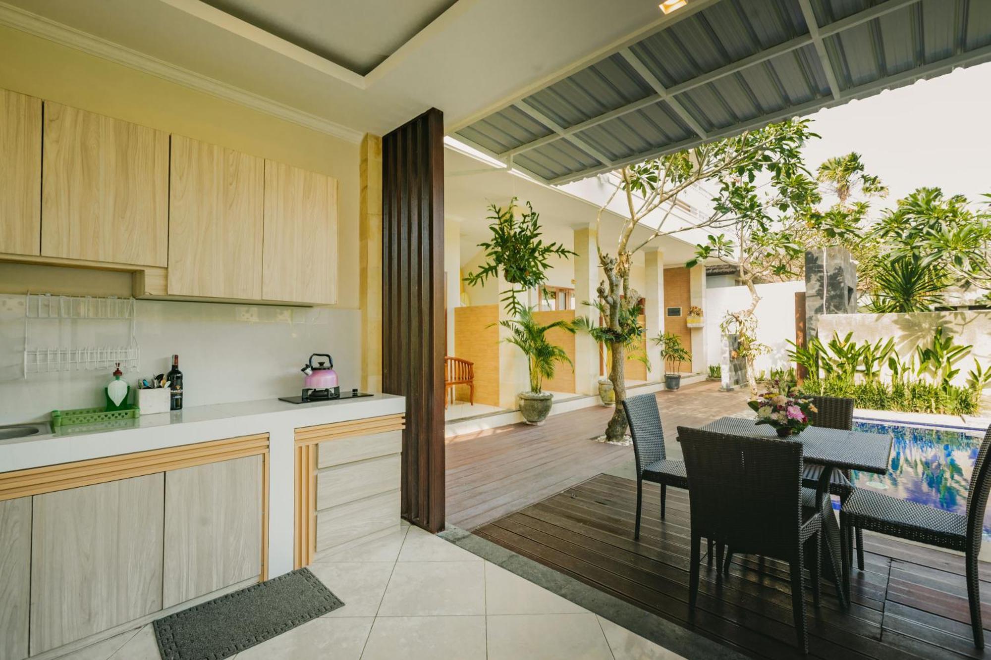 Happy Devi Guesthouse Canggu Kültér fotó