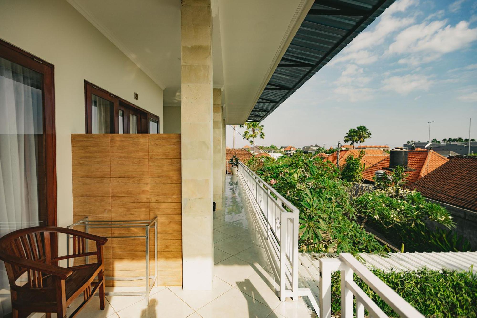 Happy Devi Guesthouse Canggu Kültér fotó